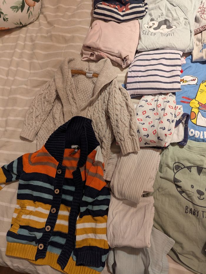 Lot vêtements garçon 12-18 mois - photo numéro 4