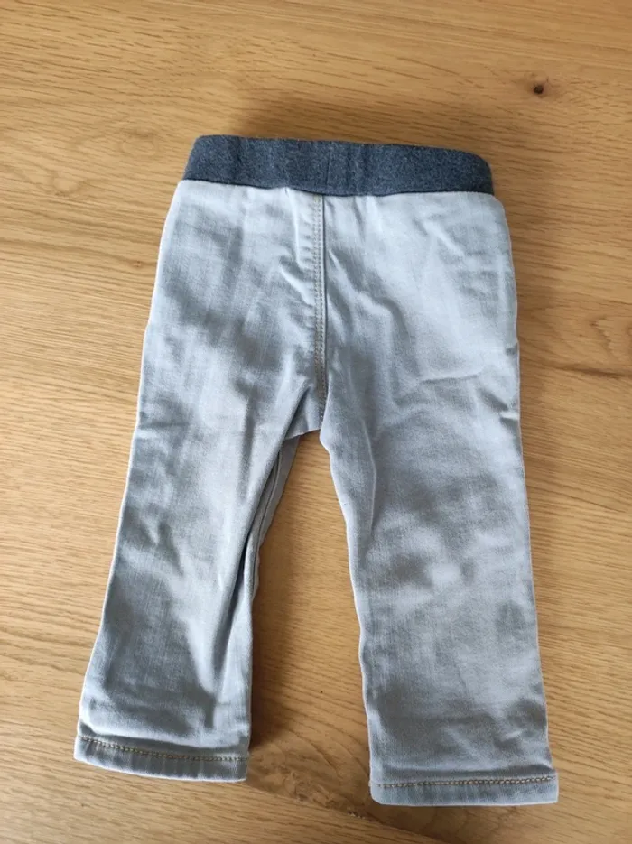 Pantalon gris - photo numéro 2