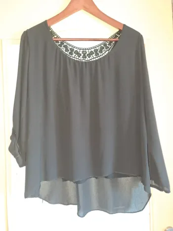 Blouse femme noire tbe fluide dentelle doublure T1