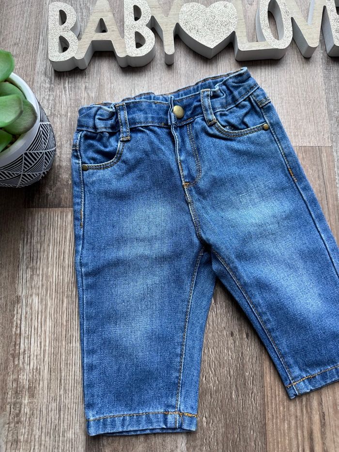 - Jeans Tissaia    - 6 mois - Très bon état