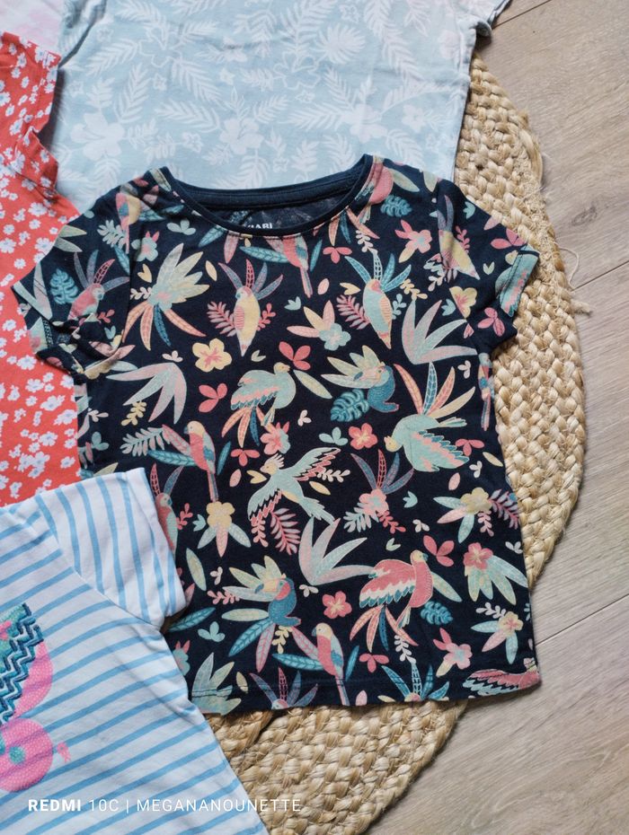 🌸 Lot x5 T‑shirts fleuris – 4 ans – Très bon état - photo numéro 4