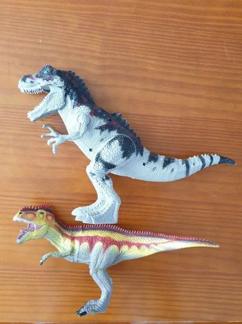 Lot de 2 dinosaures 🦕
