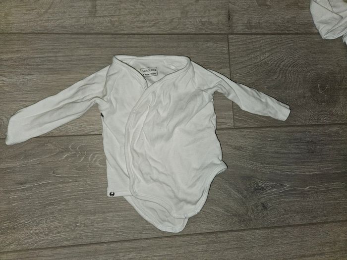 Lot Vêtement pull body pyjama 9 mois - photo numéro 16