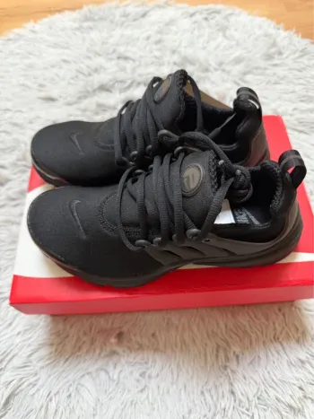 Nike Air Presto – Taille 36 – noir – Neuf avec étiquette