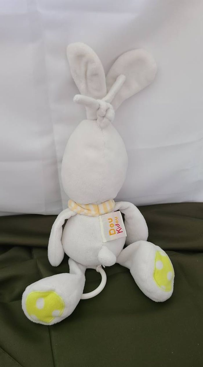 Doudou musical lapin blanc gris jaune pois foulard orange rayé doukidou - photo numéro 2