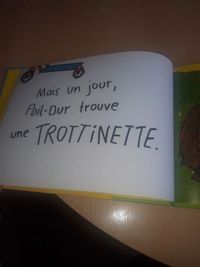 Album Une trottinette pour trois - photo numéro 3