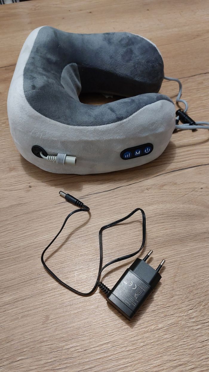 Oreiller de massage - photo numéro 2