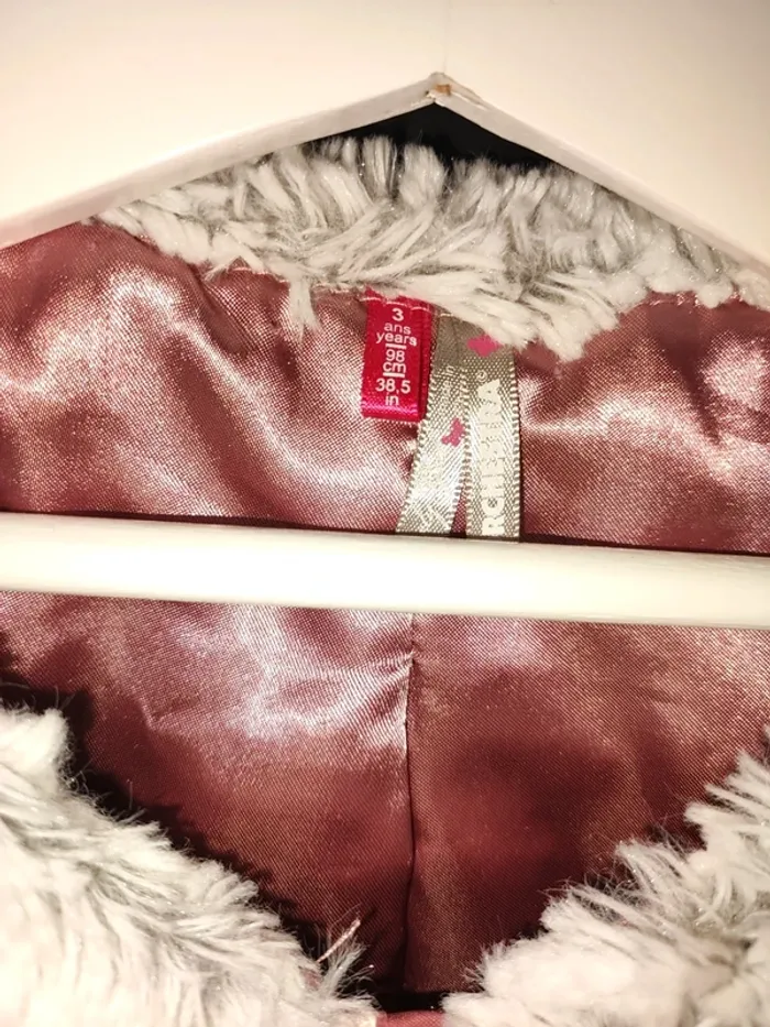Veste fourrure sans manches 3 ans - photo numéro 2