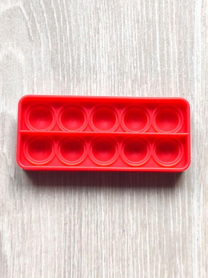 Pop it rouge pour compter jusqu'à 10 - photo numéro 3