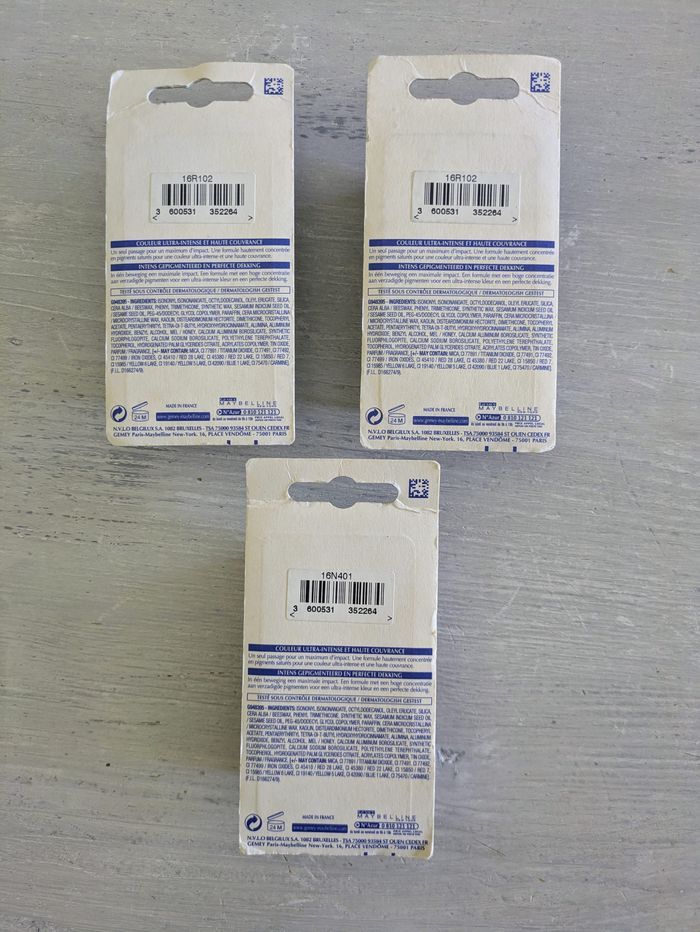 Rouges à lèvres- Lot de 4 - 885 Midnight Merlot - Neuf - photo numéro 4
