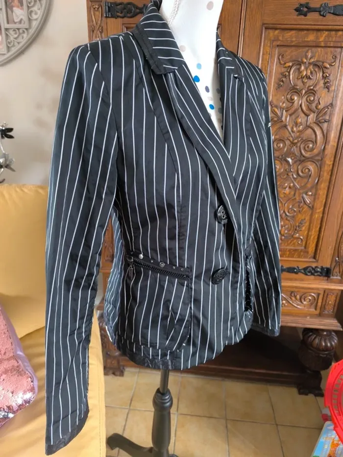 Superbe veste blazer imperméable - photo numéro 2