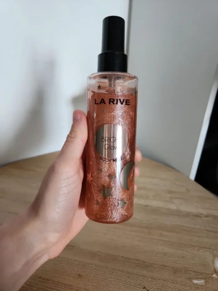 🌺Brume parfumée pour corps Bright Glow🌺 - photo numéro 2