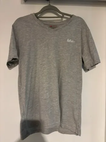 TEE shirt gris col V Lee Cooper taille 38-M