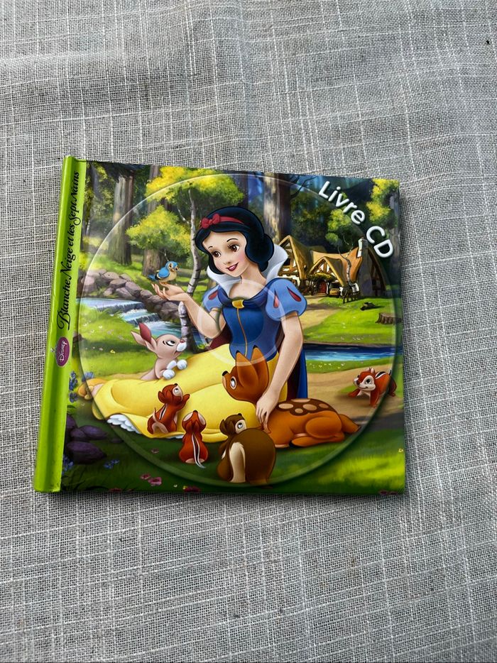 Livre Blanche Neige et les sept nains