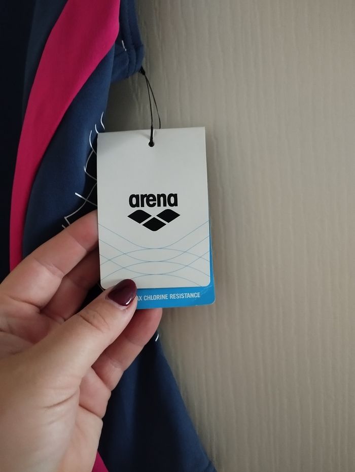 Maillot de bain arena taille 36 neuf étiqueté - photo numéro 2