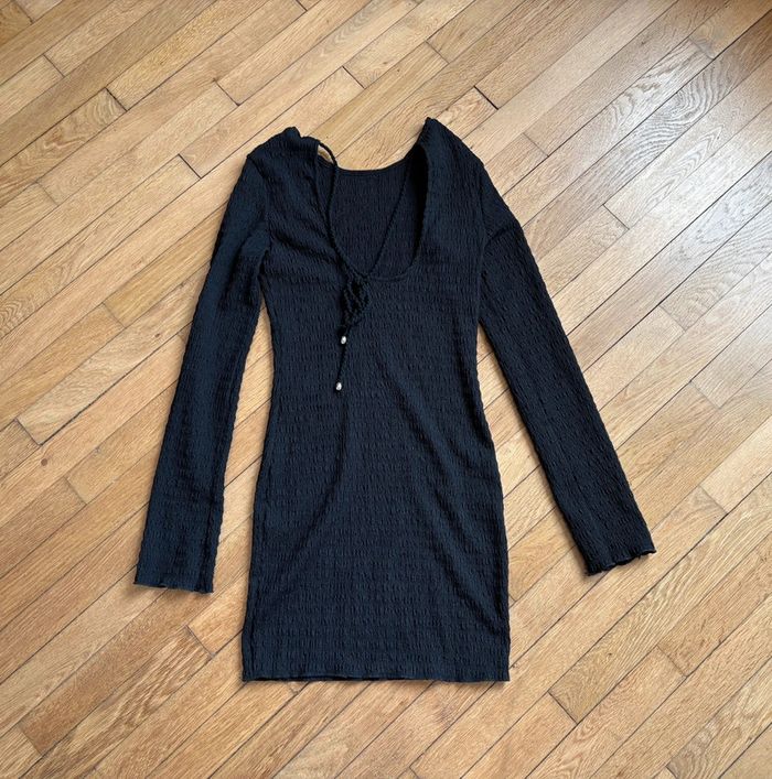 Robe noir bershka - photo numéro 2