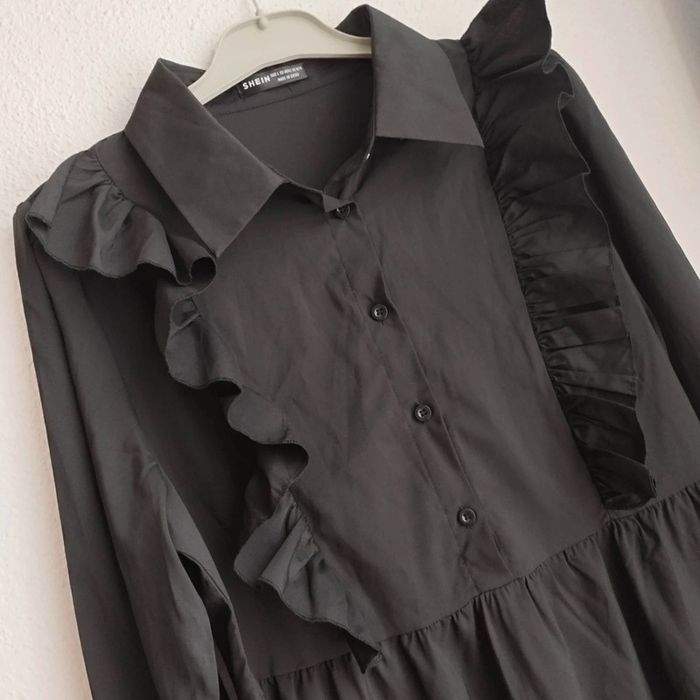 Robe noire - photo numéro 2