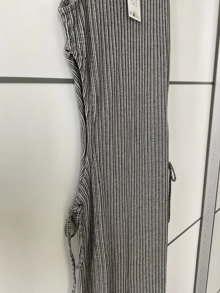 Robe longue échancrée - photo numéro 6