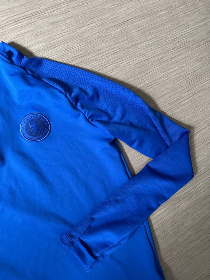 Très jolie haut de foot Nike chelsea peu porté - photo numéro 5