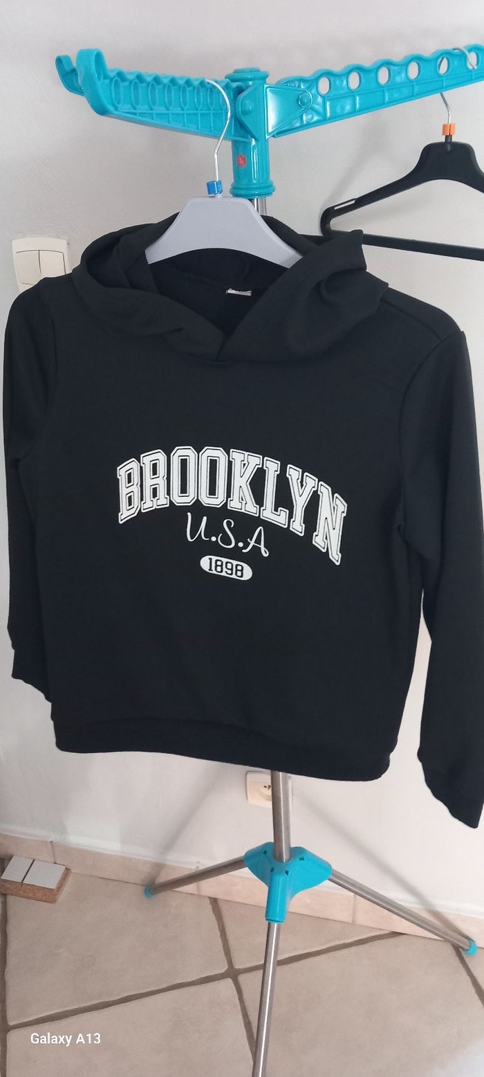 Pull à capuche noir fille 13 ans