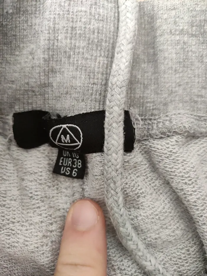 Pantalon gris - photo numéro 3