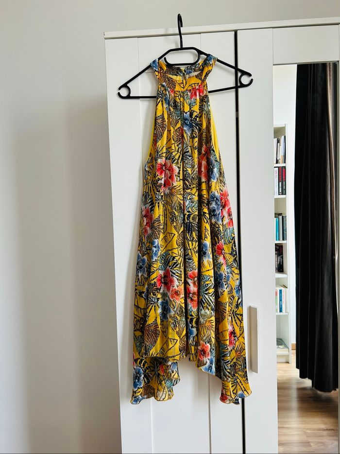 Robe jaune fleuries d’été Évasée Belle et Bonne Tailles M-L