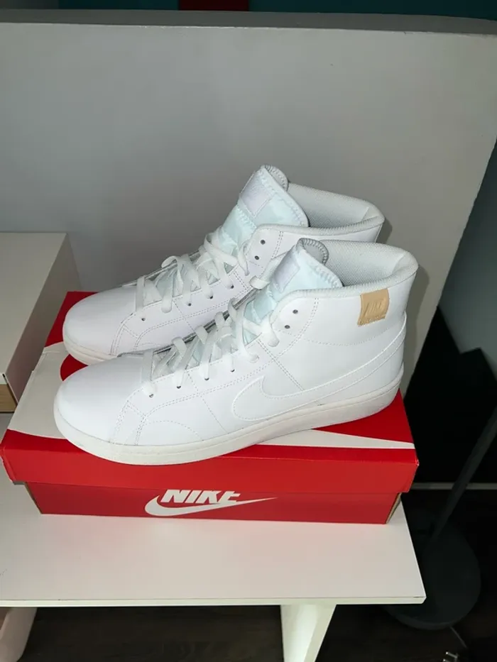 Basket Nike Taille 44.5 unisex - photo numéro 6