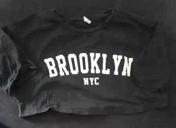 Tee-shirt court