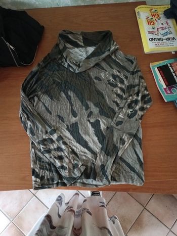 Haut col plongeant taille 40