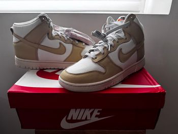 Nike Dunk High , Authentique - Taille US 10.5 ( EU 44.5 )