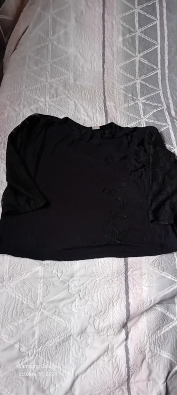 Haut viscose avec dentelle et broderies noir femme 54 in extenso - photo numéro 8