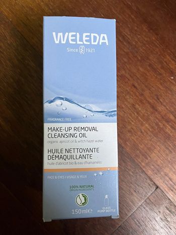 Huile nettoyante démaquillante Weleda
