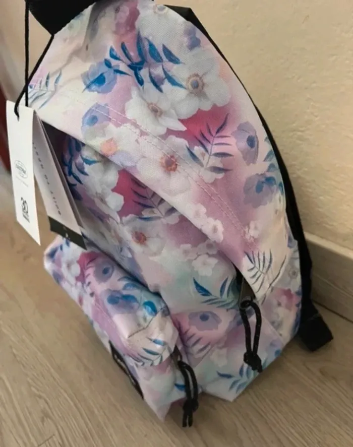 Sac a dos Eastpak neuf avec étiquette - photo numéro 2