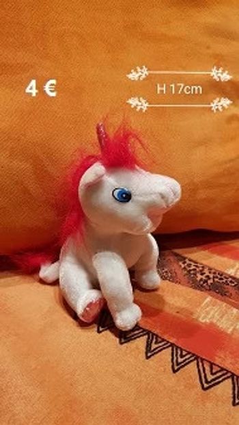 Peluche Licorne H 17cm neuve