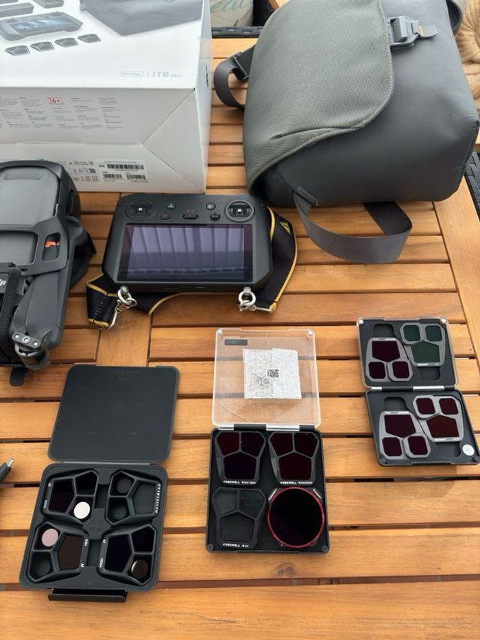 DJI Mavic 3 Pro Cine en parfait état - photo numéro 3
