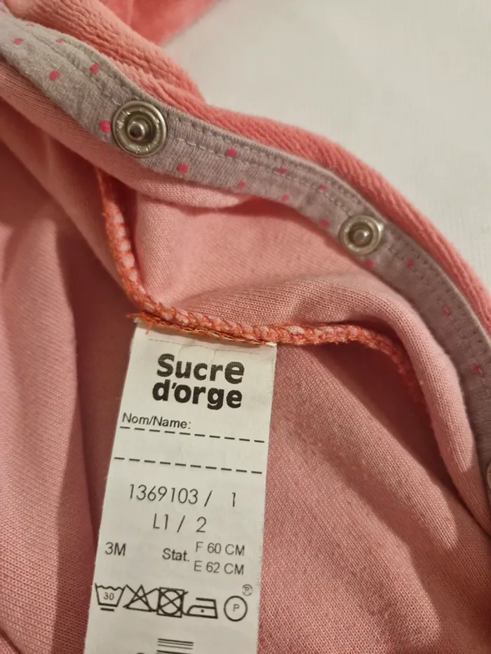Sucre d’orge - 3 mois - Pyjama avec ouverture pressionnée sur le devant - photo numéro 3