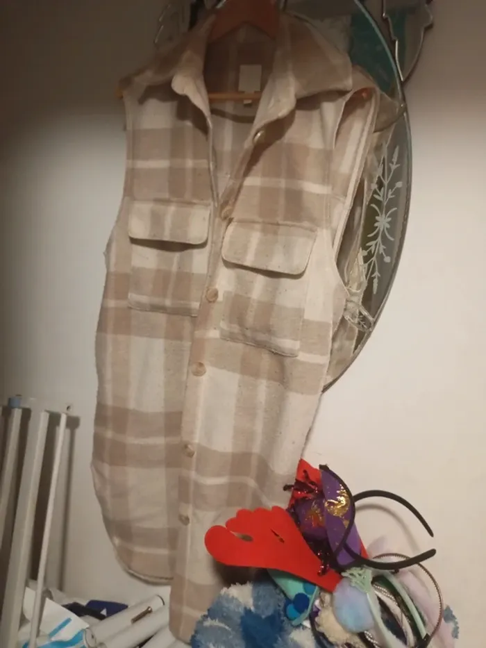 Sur chemise veste hm - photo numéro 2
