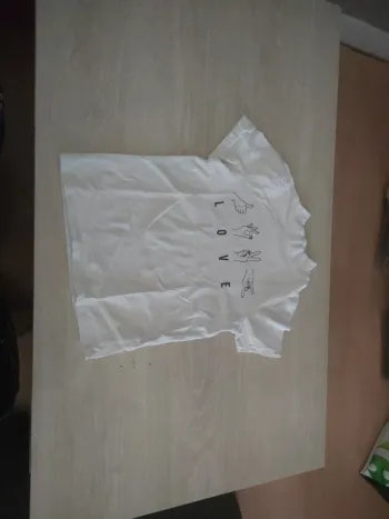 T-shirt manches courtes col haut love Gémo 12 ans