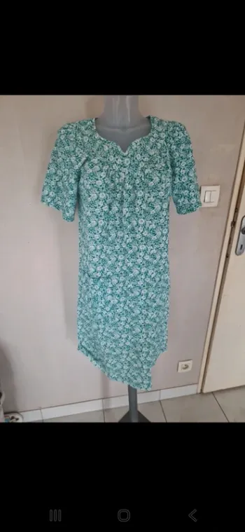 Magnifique robe vintage damart taille 40 très bon etat