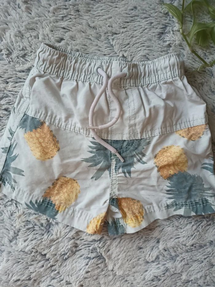 Short de bain 18m