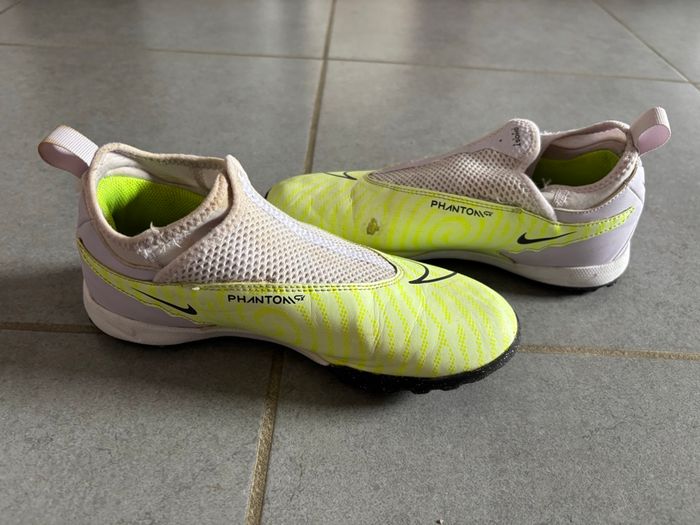 Chaussures de foot synthétique Nike Phantom – Taille 37,5 - photo numéro 5