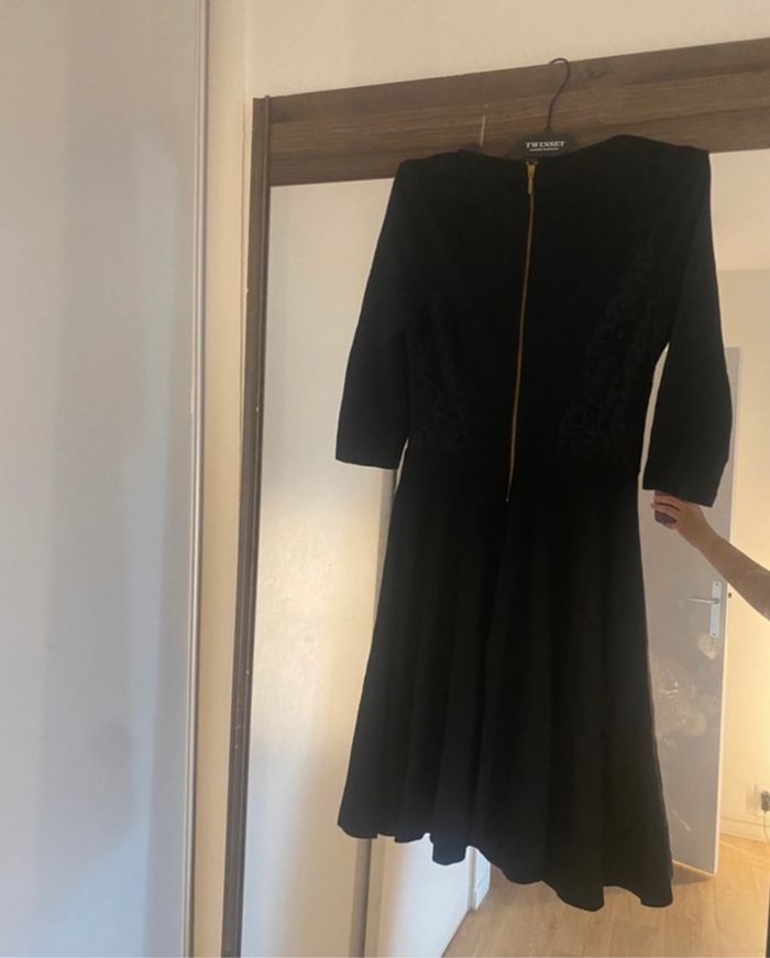Petite robe noir - photo numéro 2