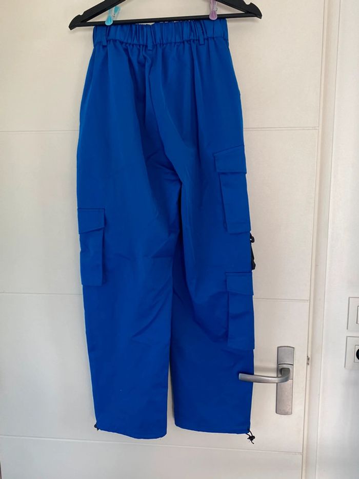 Pantalon cargo bleu - photo numéro 2