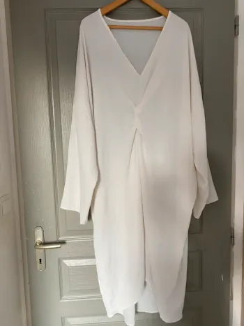 Robe taille unique avec noeud