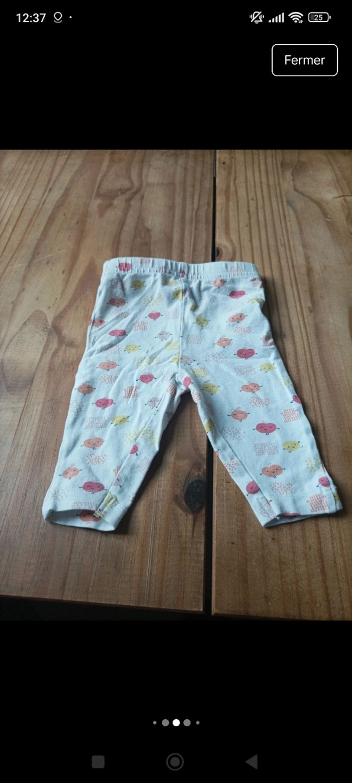 Lot de vêtement pantalon est 1 short bébé - photo numéro 9