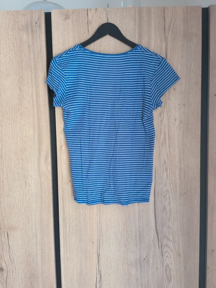 Tee shirt Taille 42 - photo numéro 3