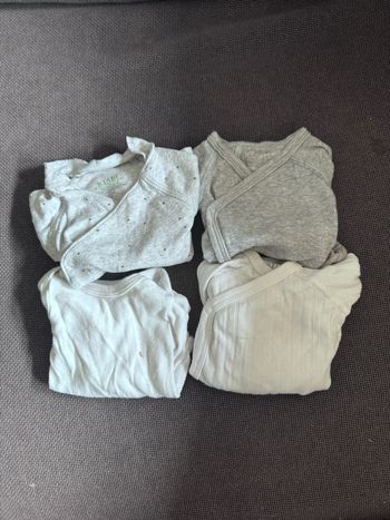 Lot body prématurée fille