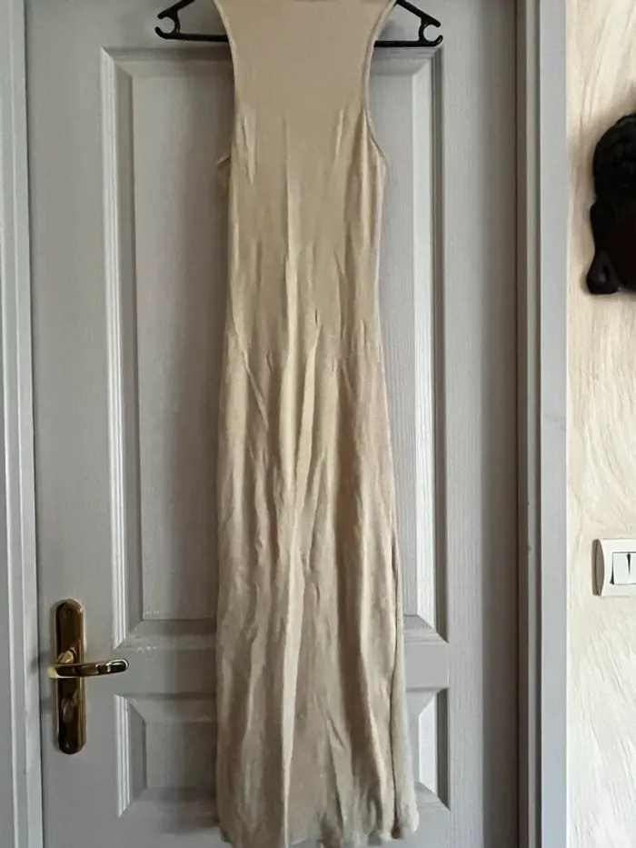 robe fendue - photo numéro 2