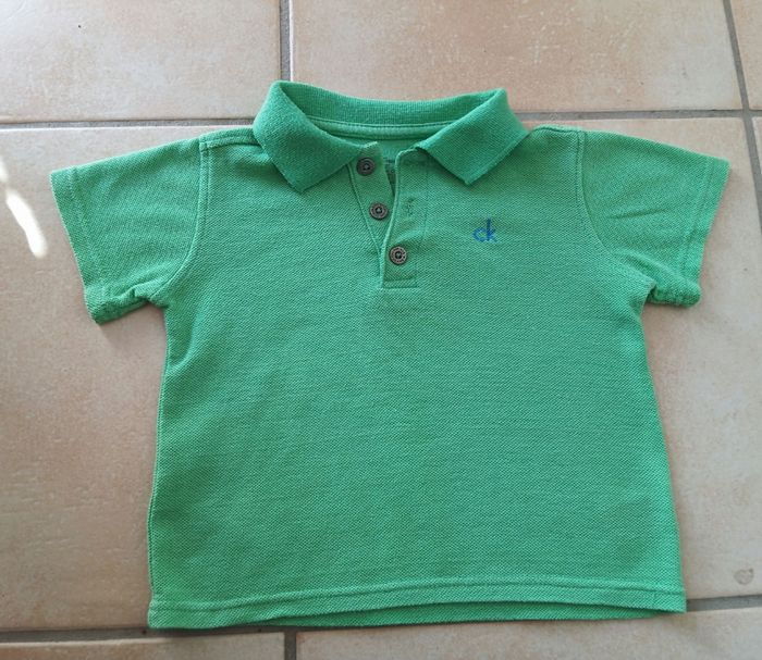 Polo Calvin Klein taille 2 ans