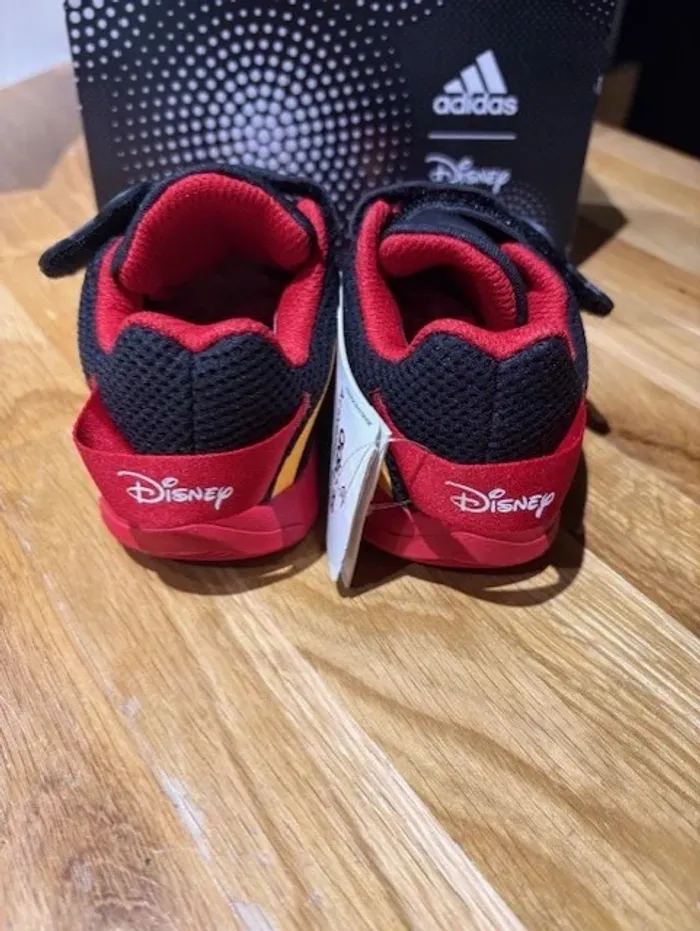 baskets enfant adidas a scratch collab disney mickey taille 22 - photo numéro 3